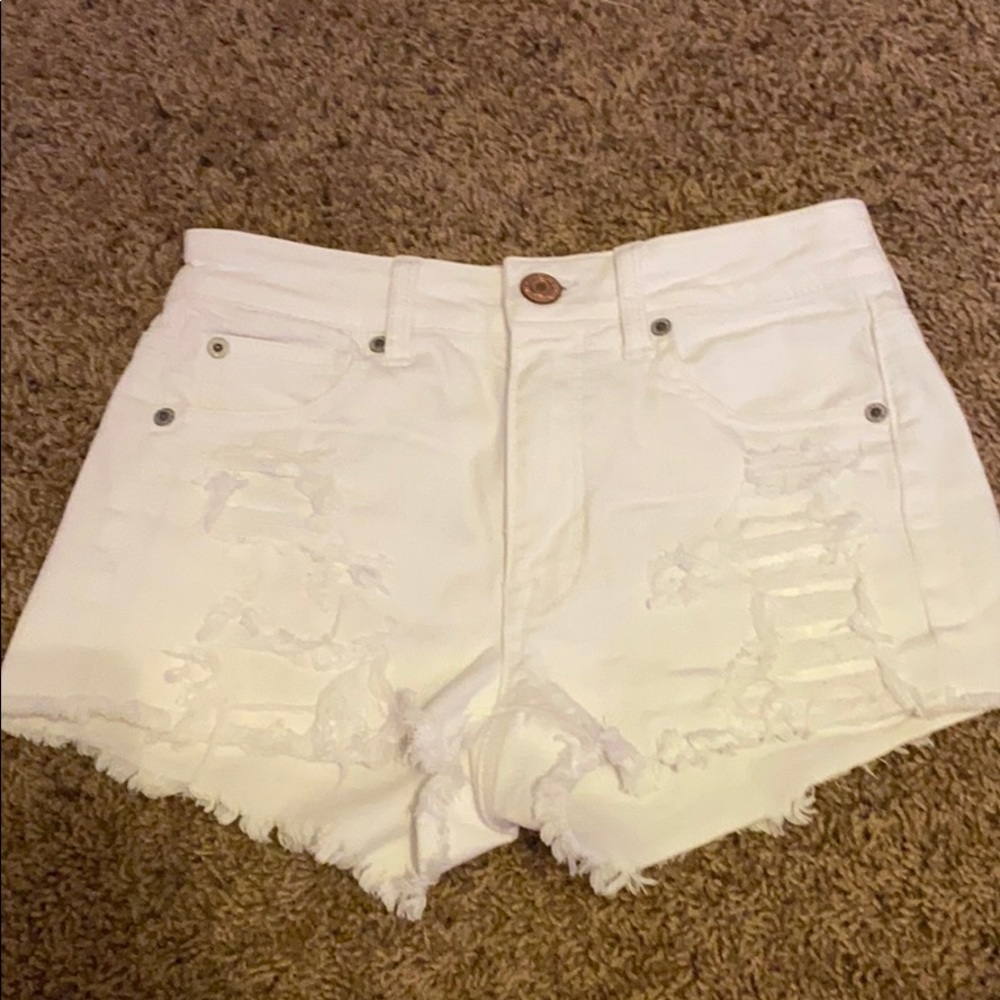 🍎 AMERICAN EAGLE WHITE JEAN SHORTS